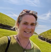 DR. ALEXANDRA HESSLER